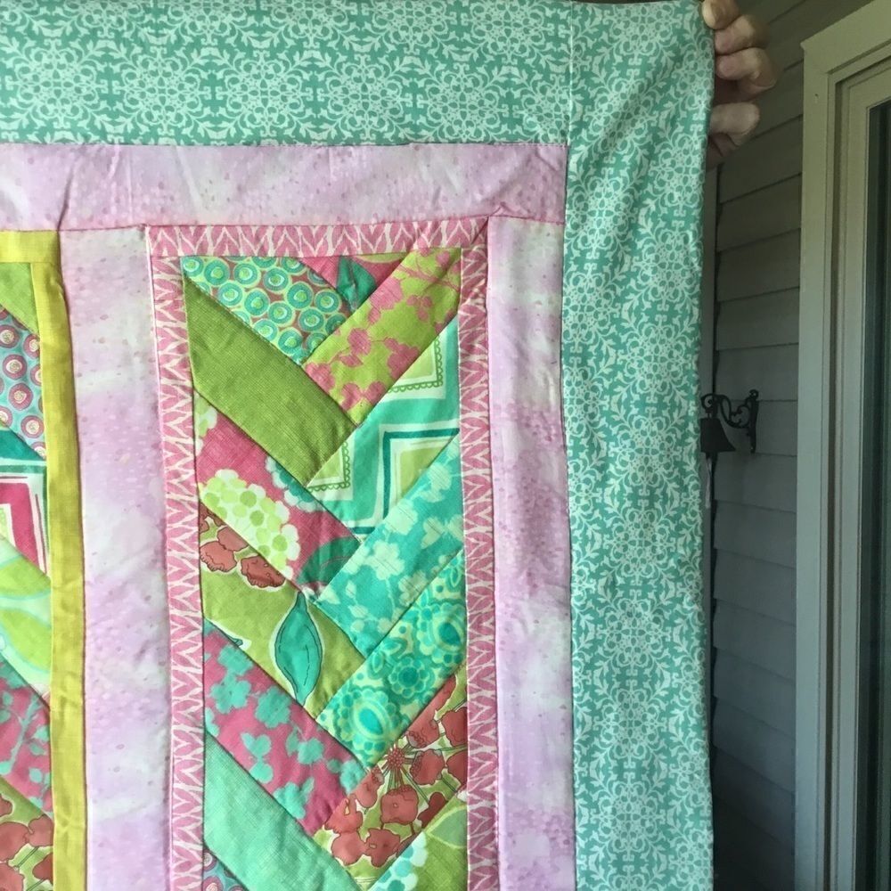 Handmade Quilt. Spring Pinks and Greens Braided - Picture 10 of 16
